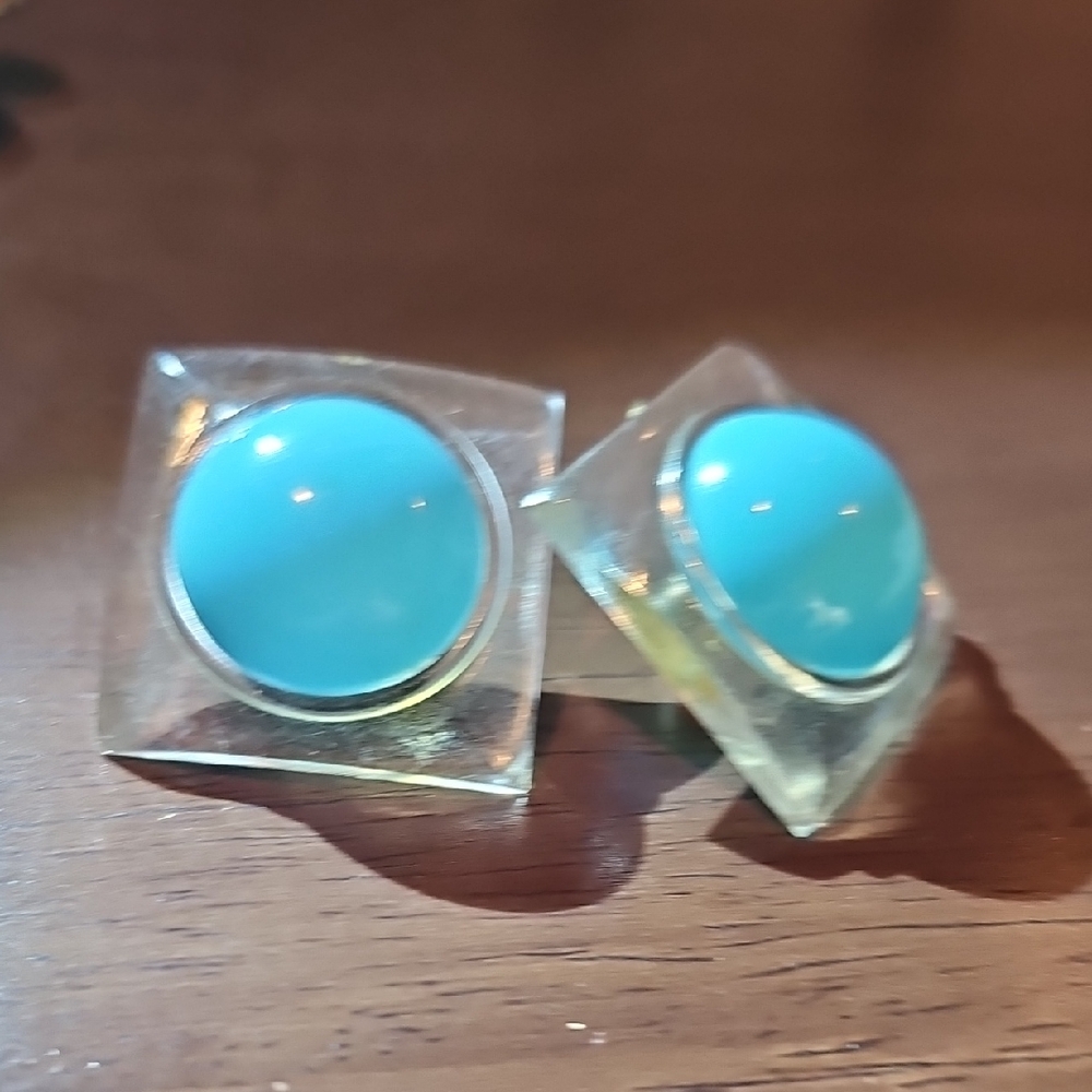 Elegant Blue Stud Earrings